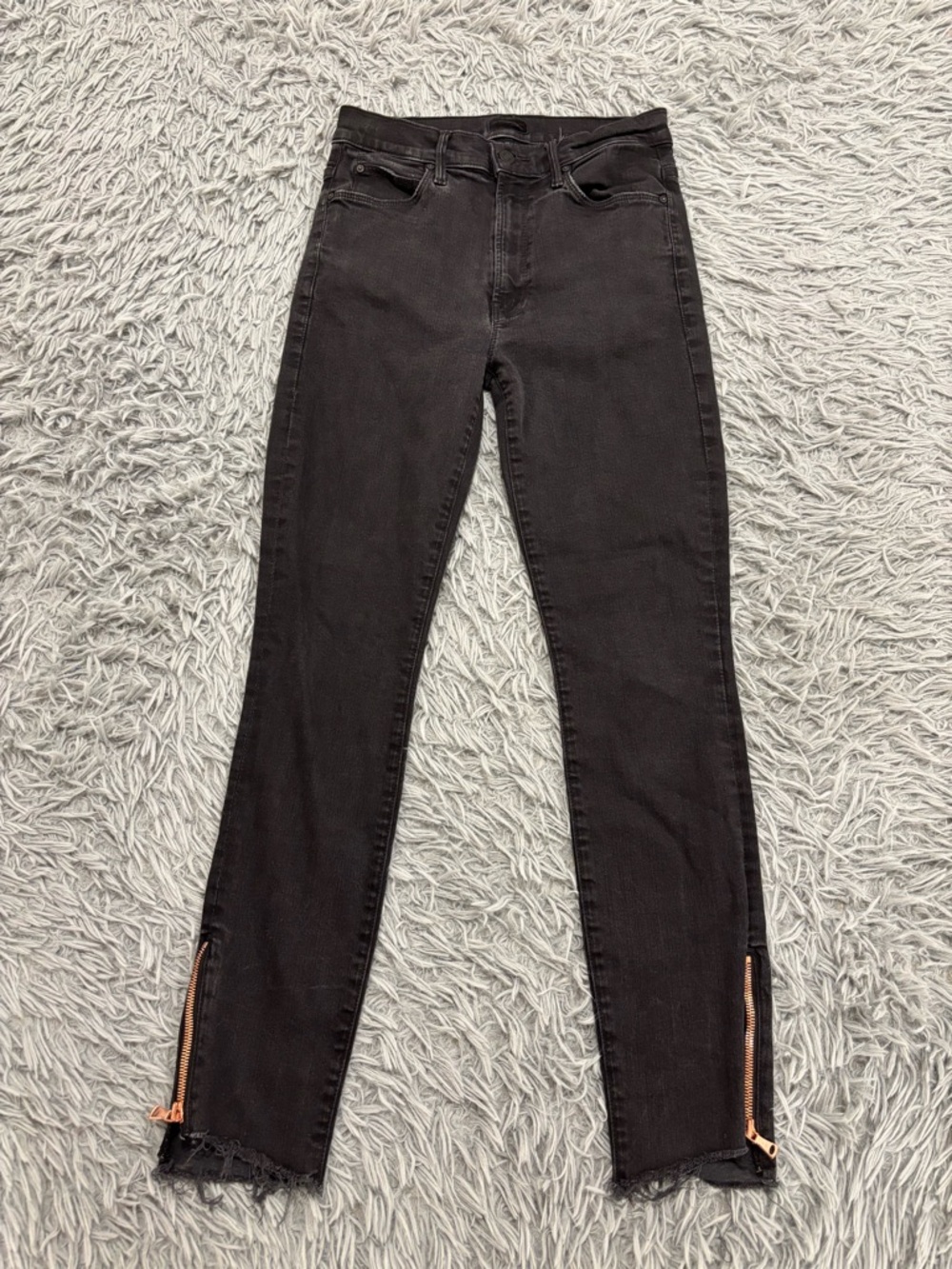 MOTHER Stunner Zip Ankle Step Fray Women’s 26” Not Guilty Black Stretch Jeans